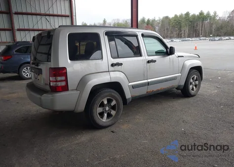 2008 Jeep Liberty Sport z USA, uszkodzony, nr VIN 1J8GN28K38W123553